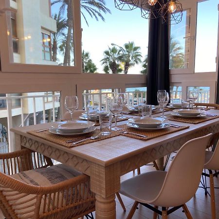 Malagueta Beach Front Mediterranean Apartment Малага Экстерьер фото